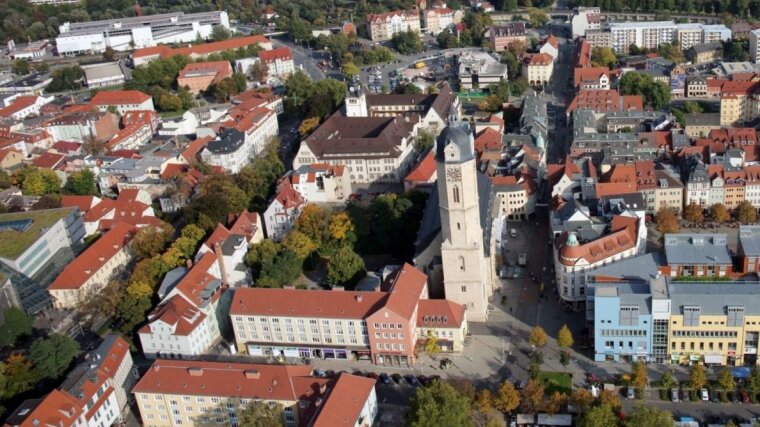 Weigelstraße, Stadtkirche und Universitätshauptgebäude (2010)